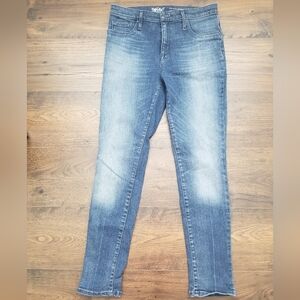 Mossimo High Rise Denim Jegging Crop Size 6.